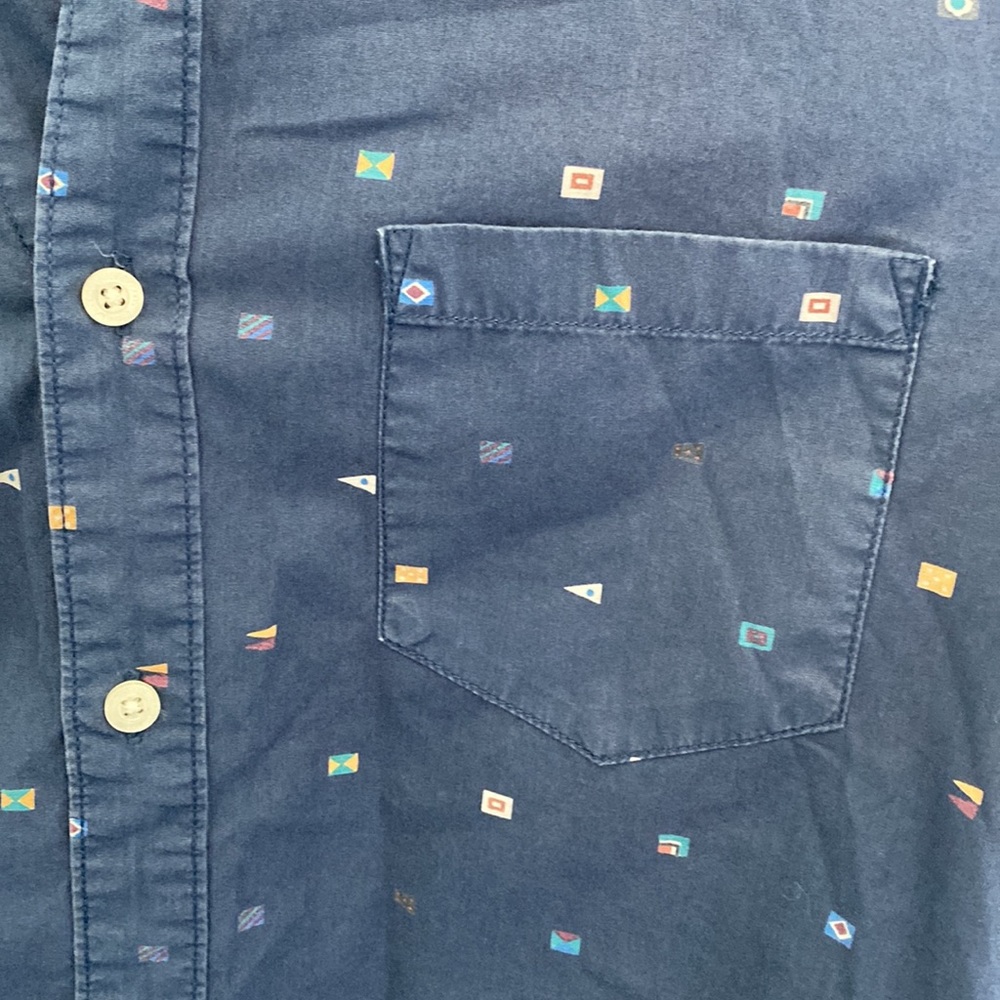 H&M Men’s Size Small Button-Down - Picture 3 of 8